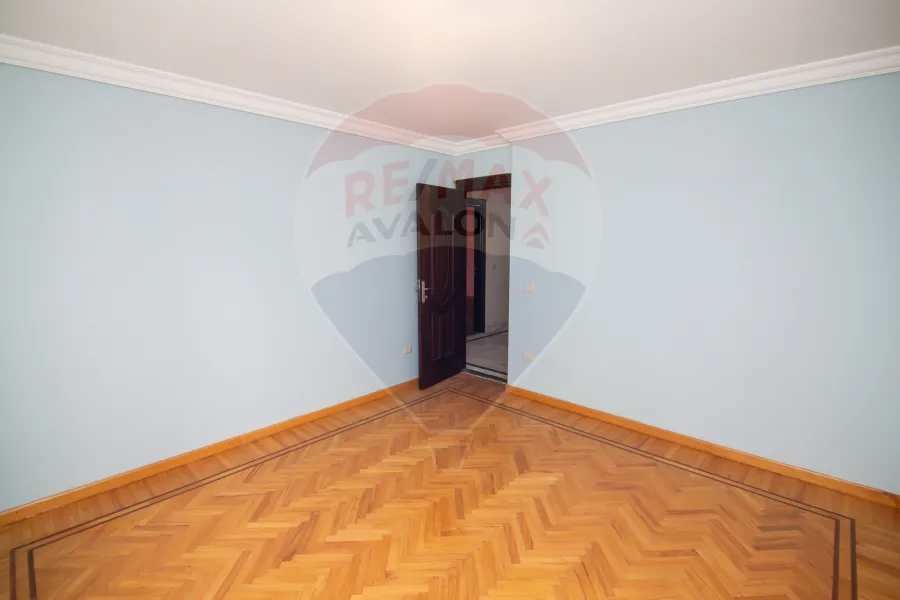 شقة للبيع 256 م سابا باشا (أبراج السرايا رويال بلازا)