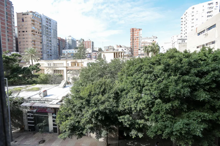 Apartment for sale 200m Sidi Gaber (Bor Saied St.)- Residential or Commercial