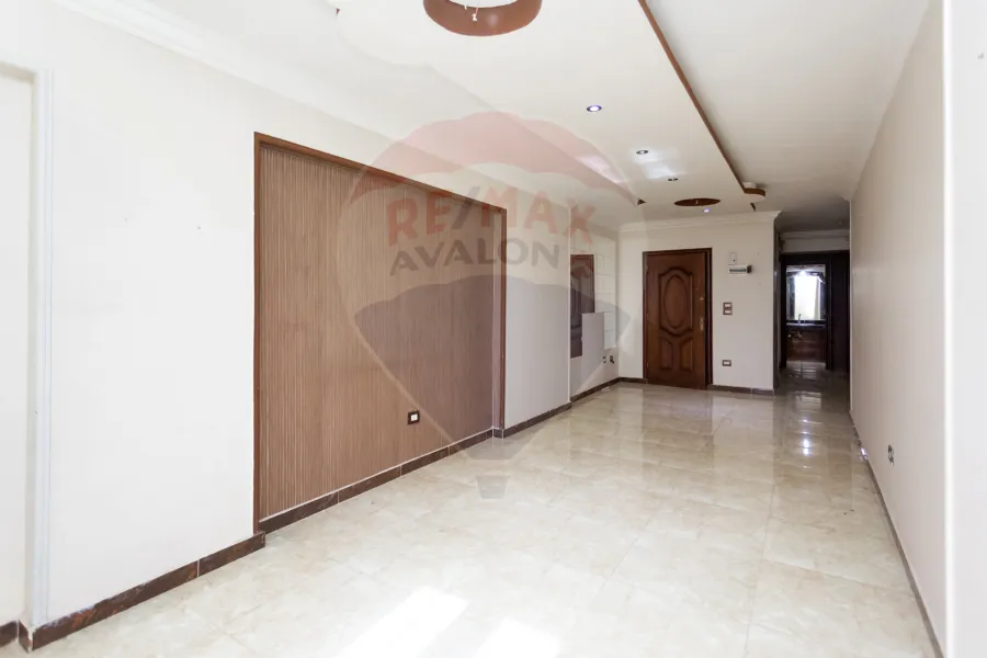 شقه للبيع  115 م سبورتنج ( فيو نادي سبورتنج )