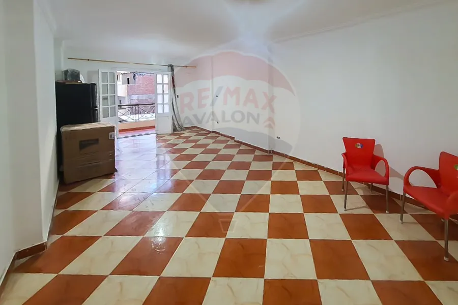 شقة للبيع 130 م  سموحة (متفرع من ش النصر)