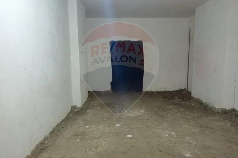 محل للإيجار 65 م سموحة (متفرع من ش زكي رجب)