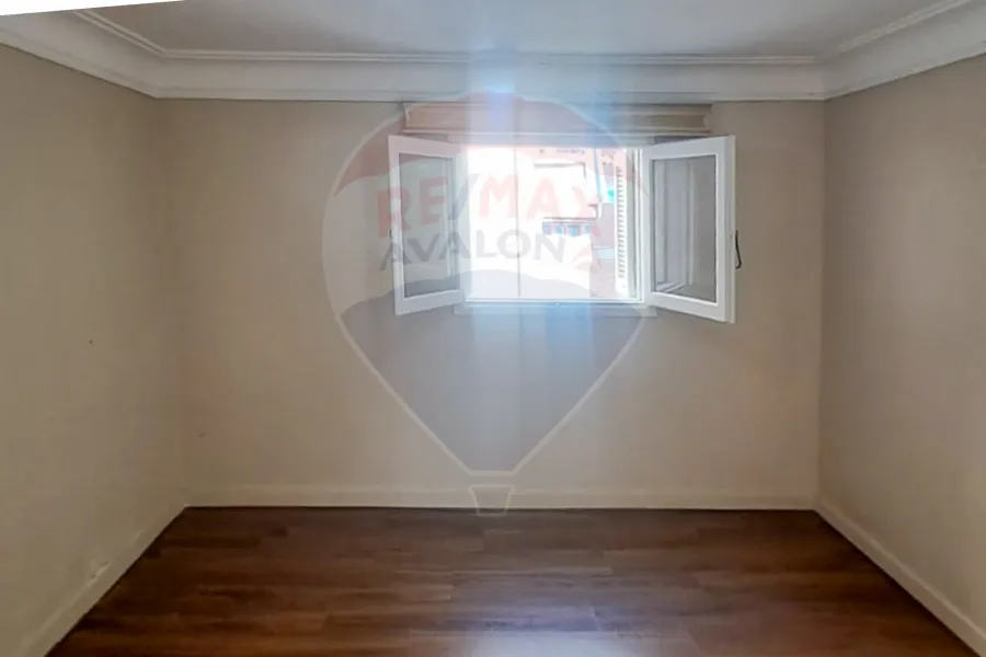 شقة للبيع 100 م كيلوباترا (ش بورسعيد)