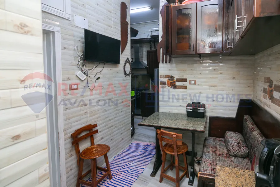 Apartment for sale 150 m Sporting (Directly on the sea)