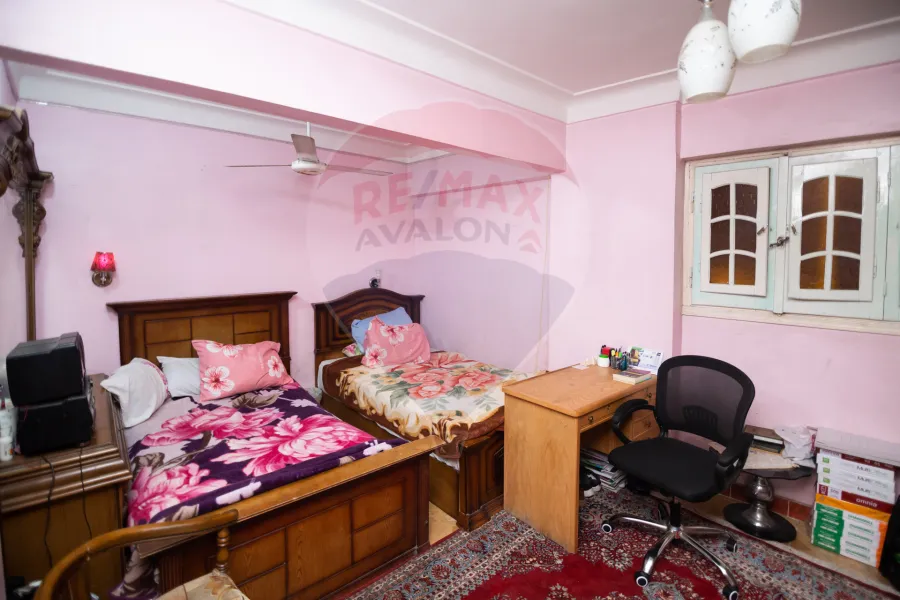 شقة للبيع 130 م محرم بك (ش الرصافة الرئيسي)