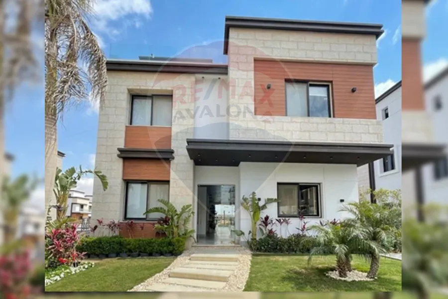 تاون هاوس middle للبيع (آزار آيلاند - الساحل) 130 م