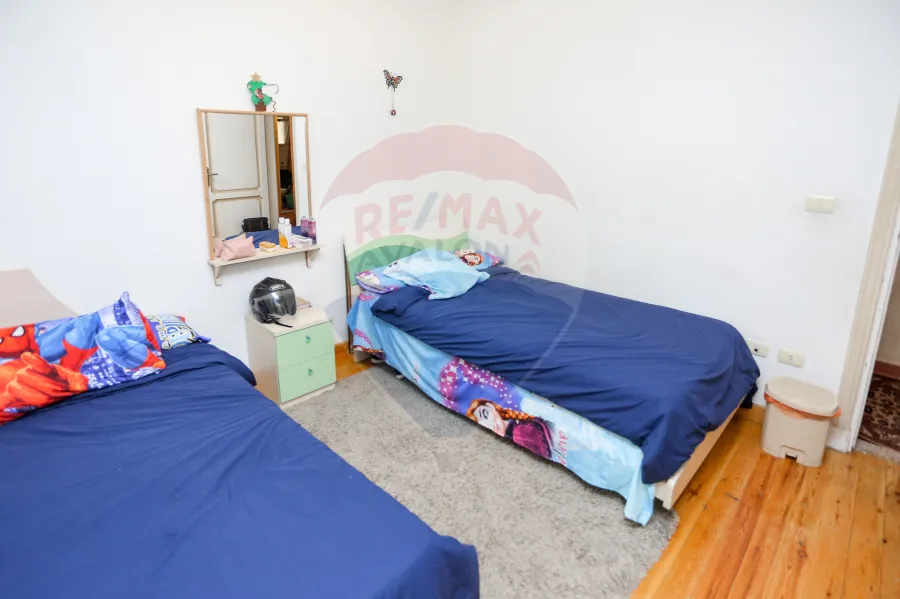 شقة للبيع 160 م سموحة ( المربع الذهبي )