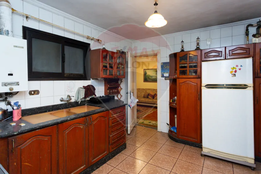 Apartment for sale 380 m Tharwat (second row from the sea)