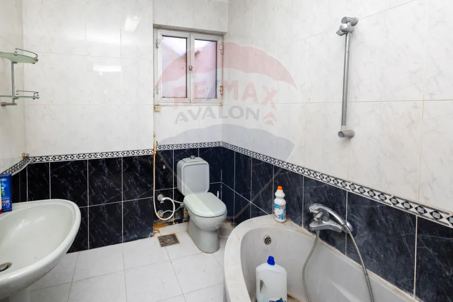 شقة للبيع 173 م فلمنج (على الترام)