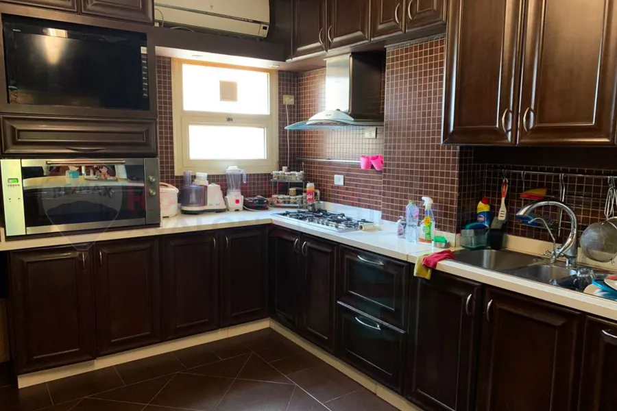 فيلا توين هاوس للبيع (فلاورز بارك) التجمع الخامس 420 م