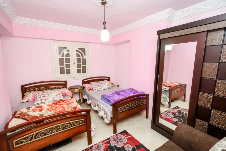 Furnitued Apartment for rent 130m Miami (kaaed El-Sarb St.)