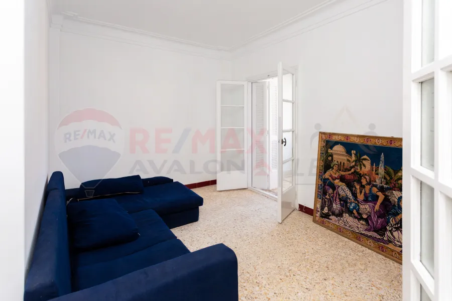 Licensed apartment for sale 120 m Cleopatra (directly on the sea)