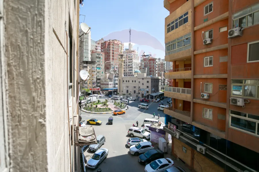 شقة للبيع 90 م المندرة (ش أبو قير الرئيسي)