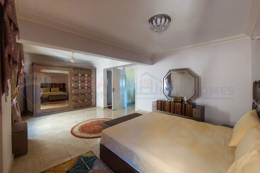 شقة للايجار قانون جديد 283 م سموحة الجديدة (كومباوند سموحة انترانس - بجوار نادي الإتحاد)