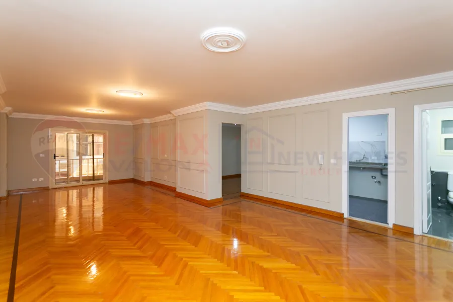 شقة للبيع 195 م كفر عبده (خطوات من سانت جيني - برج براند)