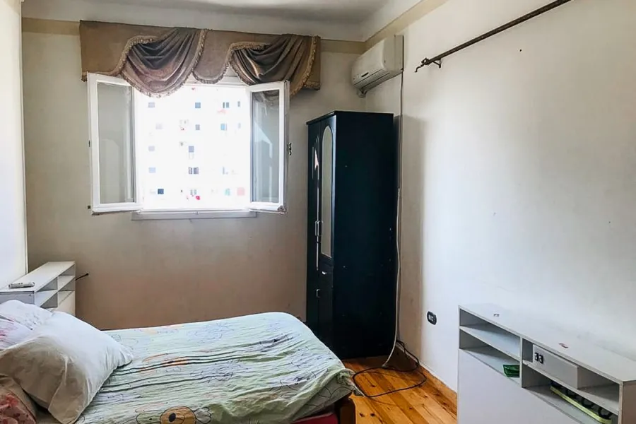 شقة للايجار 180م الوزارة (2 نمرة من ش أبو قير)