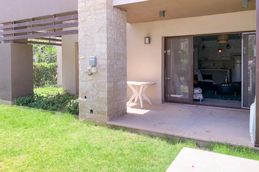 ستوديو بجاردن مفروش للبيع (مارينا ريزيدنس - مراسي) 100 م