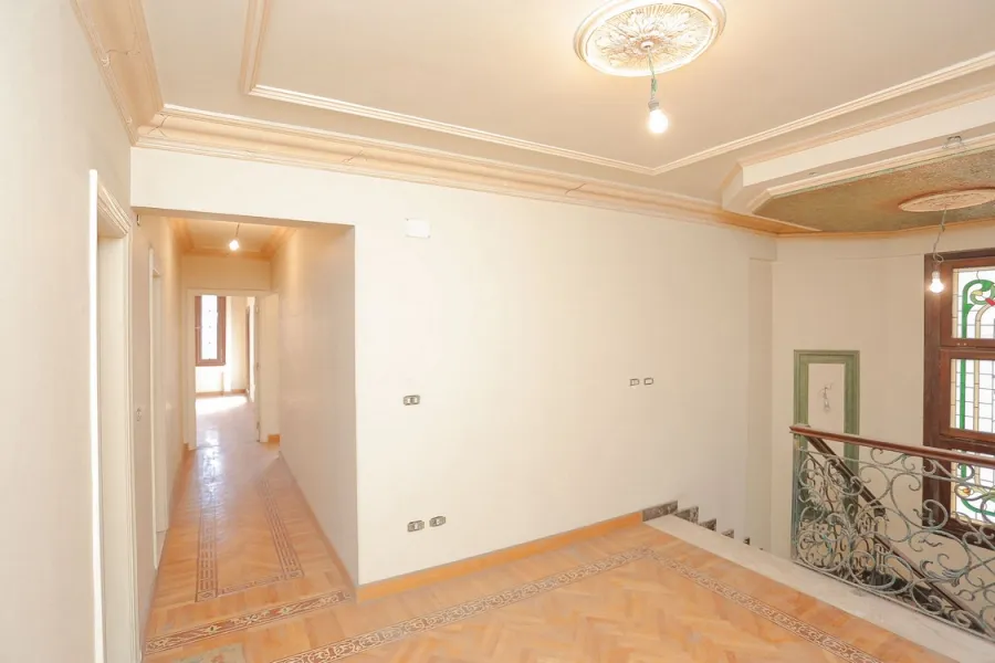 شقة دوبلكس للبيع 236م سموحة (ش فوزى معاذ الرئيسي)