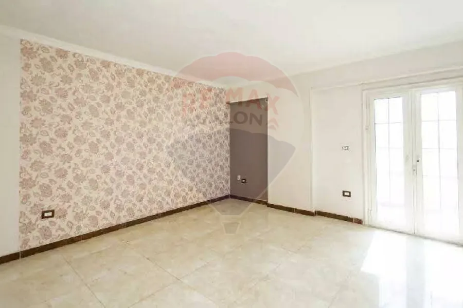 شقة للبيع 115 م صافي سبورتنج (خطوات من نادي سبورتنج)