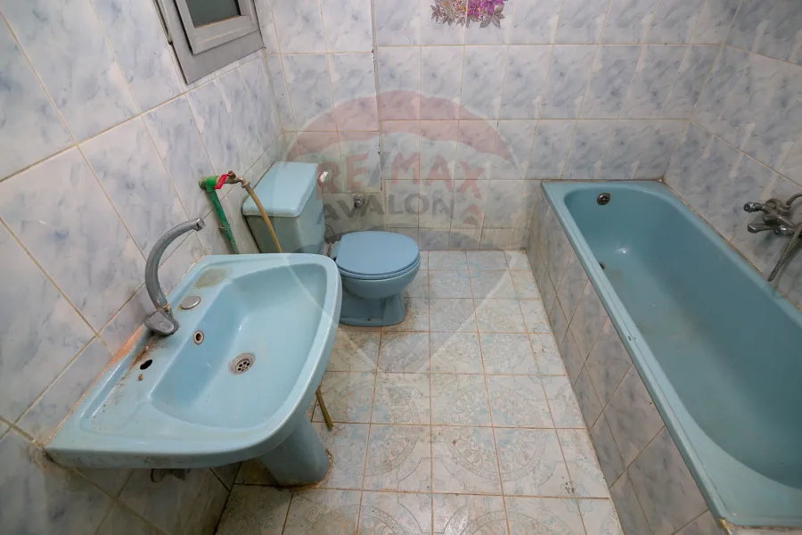 Apartment for sale 140 m Sporting (Omar Lotfy St.)