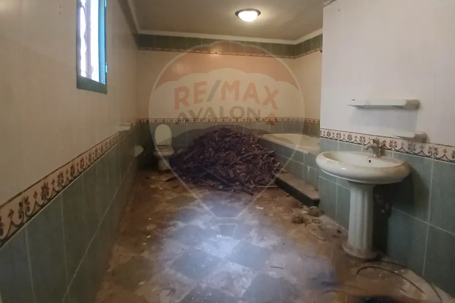 شقة للبيع 370 م جناكليس (ش ذو الفقار)