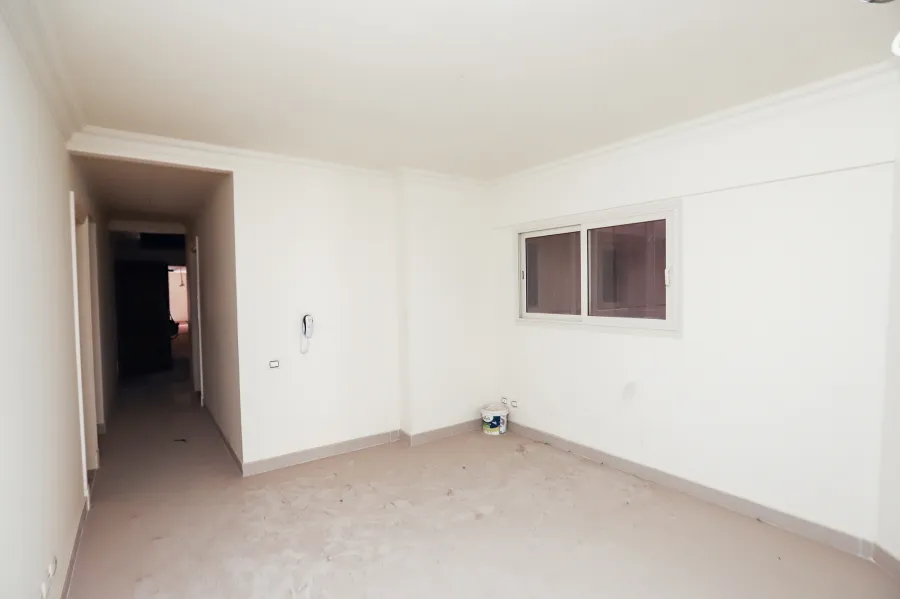 Apartment For Sale 300 m Smouha (Fawzi Moaaz St.- Seif Building)