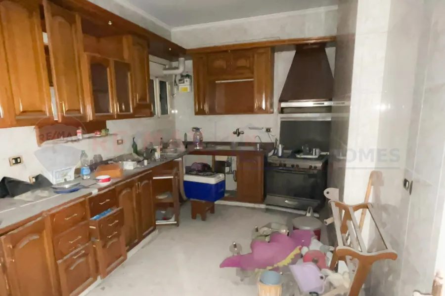 Apartment for sale, 220 m, Smouha (Bahaa El-Din Al-Ghatouri St.)