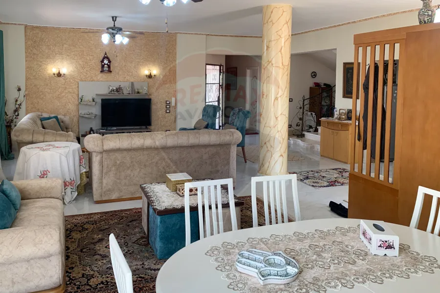 Registered villa with blue contract for sale 1,008 m king Mariout (El-Kafoury Main road)