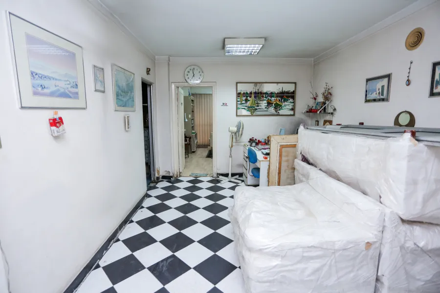 عيادة تجارى 90م للبيع مصطفى كامل (ش أبو قير الرئيسى)