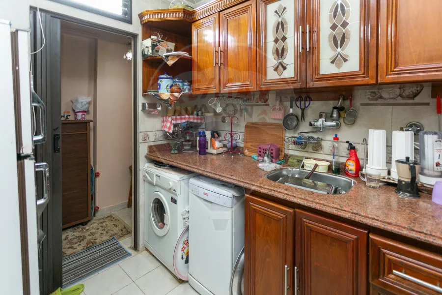 شقة للبيع 130 م الابراهيمية (ش ادونيس)