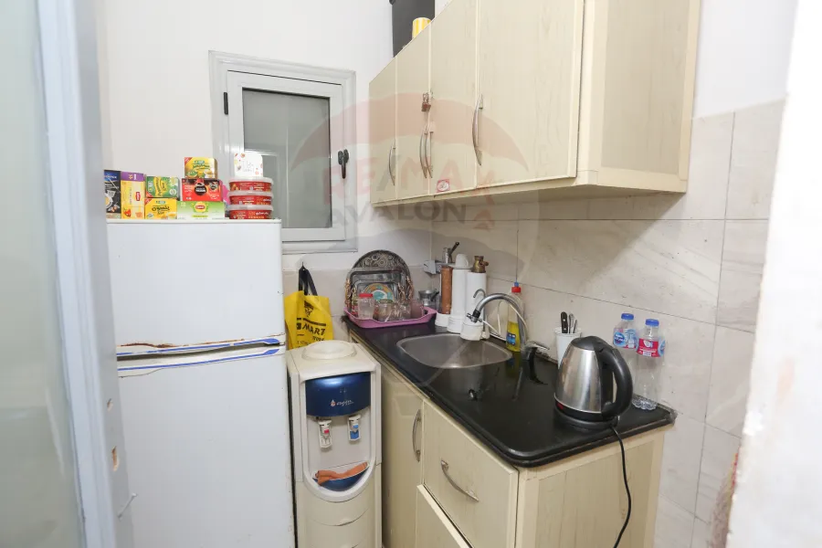 Office for sale 118 m Gleem (mostafa maher st.)