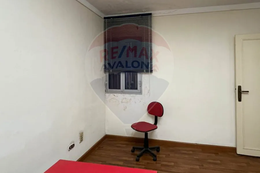 شقة إداري للإيجار 200 م كفر عبده (ش فيكتور امانويل الثالث)