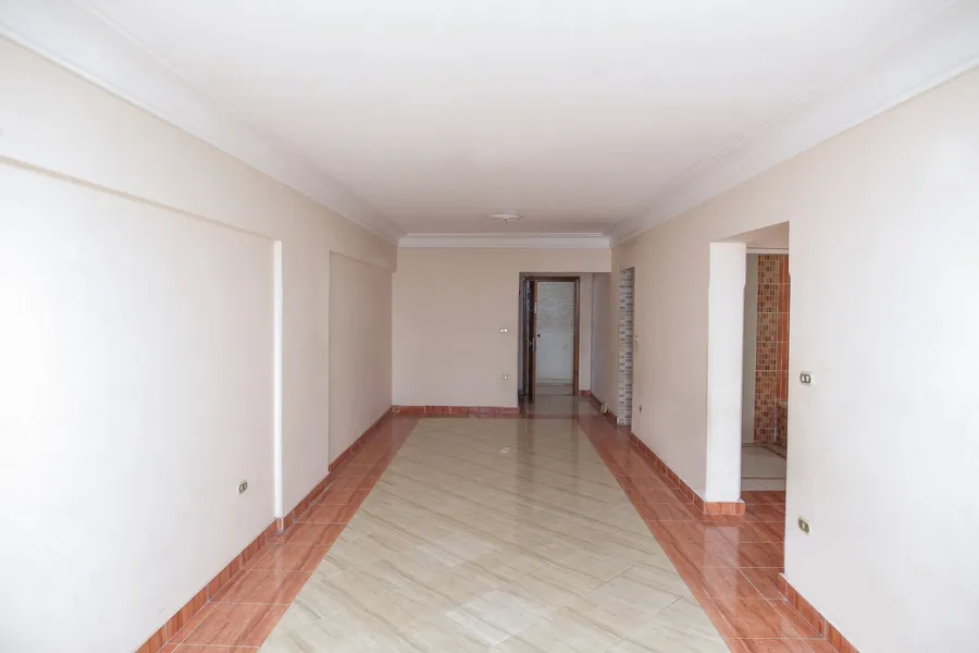 شقة للبيع 130م فلمنج ( شارع الفتح - على الترام )