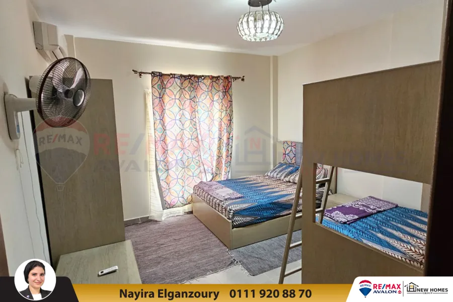 شاليه بحديقة للبيع 144 م الساحل الشمالي ( قرية امواج)