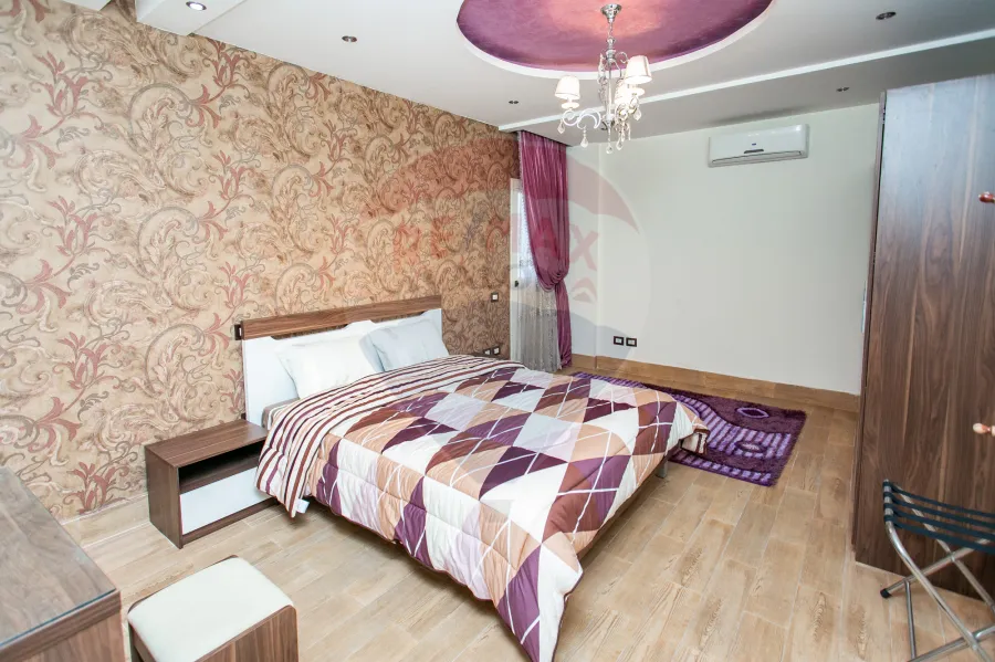 شقه للبيع 520 م سيدي بشر(ش محمد نجيب - على البحر مباشرة)