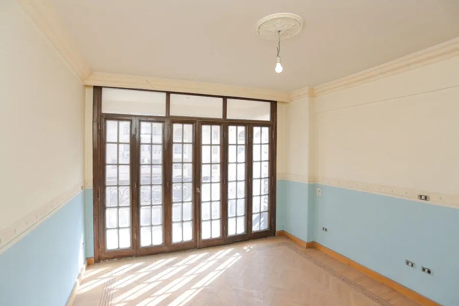 شقة دوبلكس للبيع 236م سموحة (ش فوزى معاذ الرئيسي)