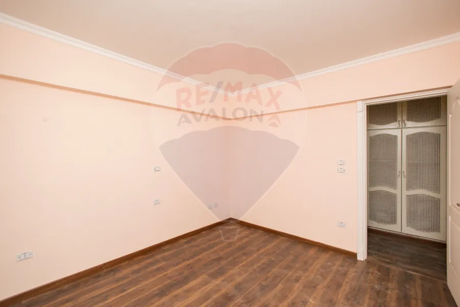 Apartment for sale 277 m Smouha (Fawzy Moaaz st.)