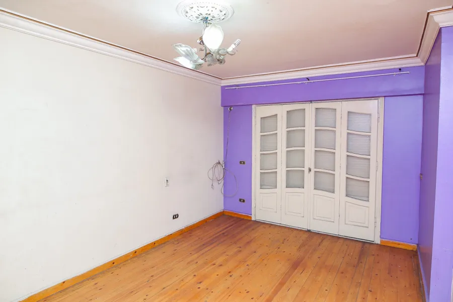 Apartment For Rent 190m Gleem (Steps From Qournish Road)