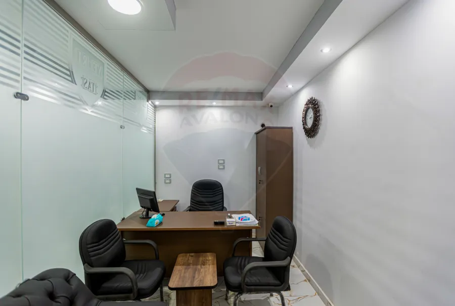 (شقة للبيع 130 م محطة الرمل ( برج الهندى - شارع شكور