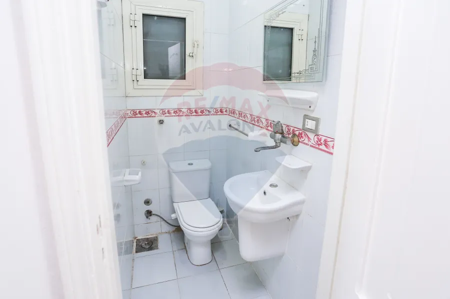 شقة للبيع 125 م كليوباترا ( ش مسجد العبيسى متفرع من شارع الدير )