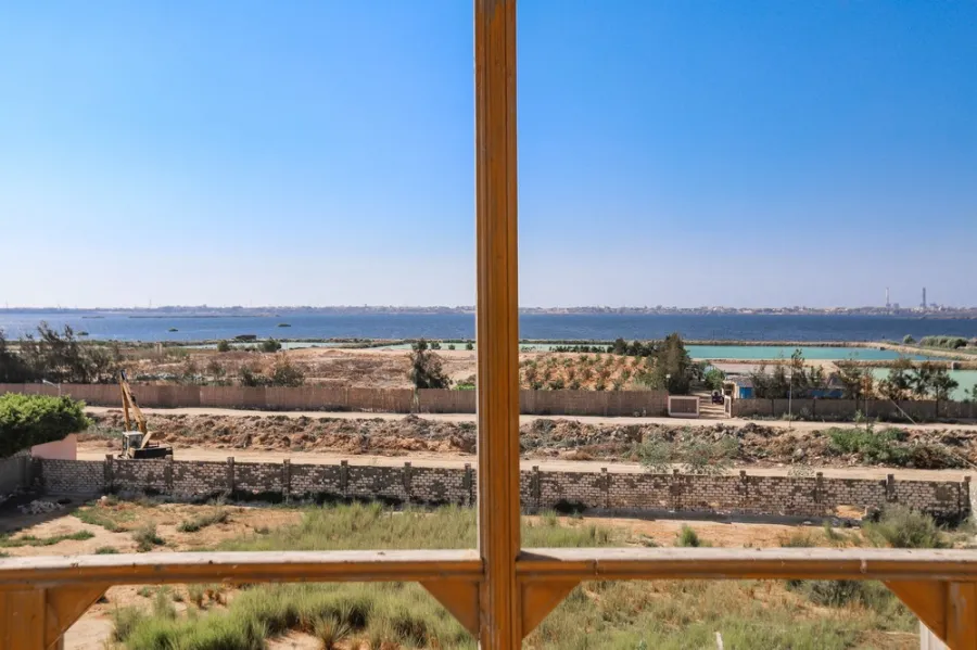 فيلا للبيع او للإيجار مفروشة 1600م بكينج مريوط  (خلف فندق افريكانا)