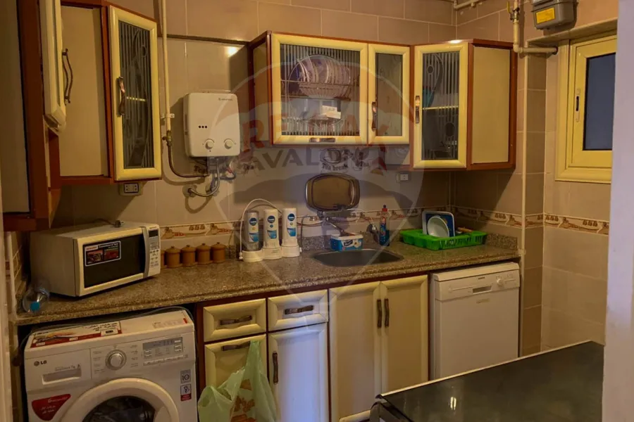 شقة للبيع 157 م محرم بك ( كومباوند محرم باشا )