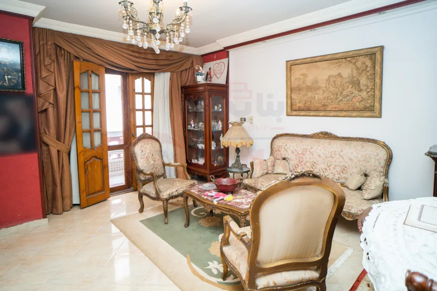 شقة للبيع 160 م بولكلي (ش المصحة)