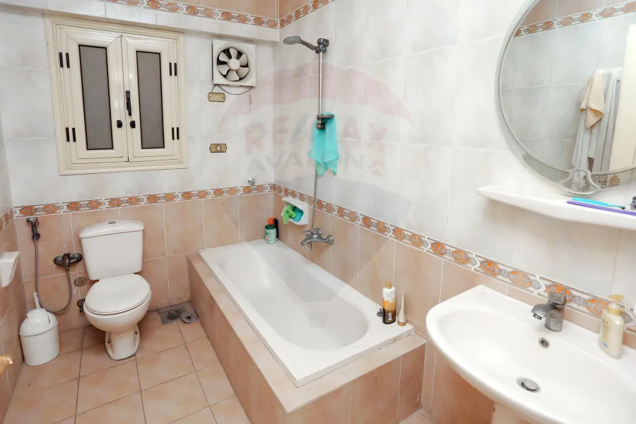 Apartment for Sale 300 m Gleem (Directly on Sea)