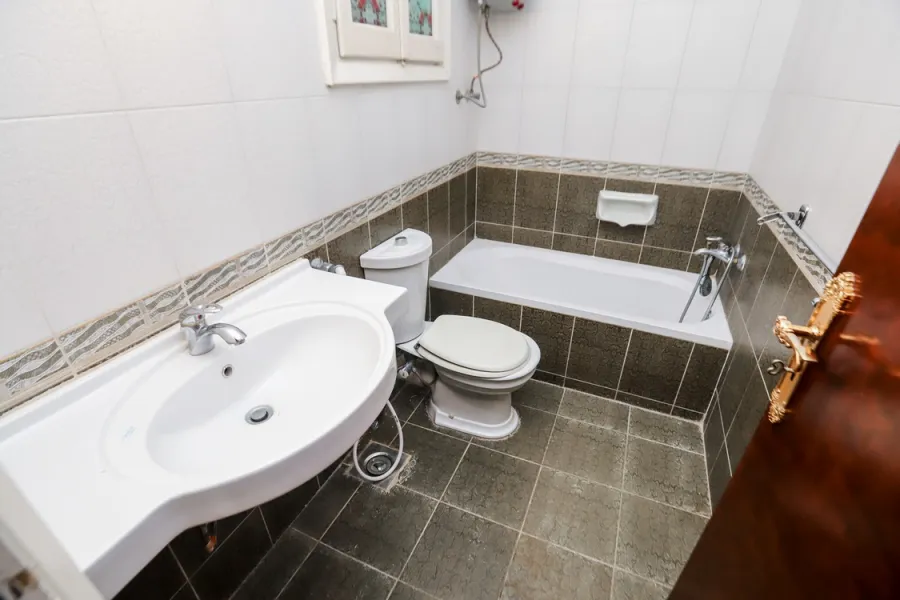 Apartment for sale 185m Al-Azarita (Near To Tram station)