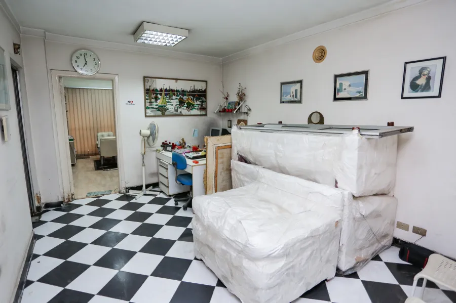 عيادة تجارى 90م للبيع مصطفى كامل (ش أبو قير الرئيسى)