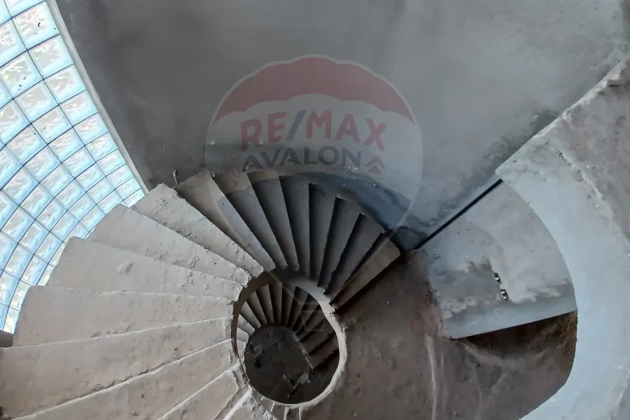 فيلا ستاند الون للبيع 560 م كينج مريوط (كومباوند العروبه رويال)