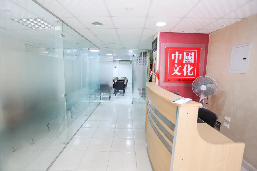 مكتب مفروش للايجار 200 م سيدى بشر بحرى ( ش علي هيبة )