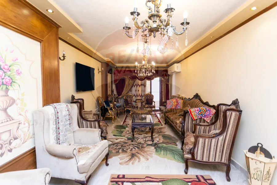 شقة للبيع  150 م كامب شيزار ( بجوار مستشفى الأنباتكلا )