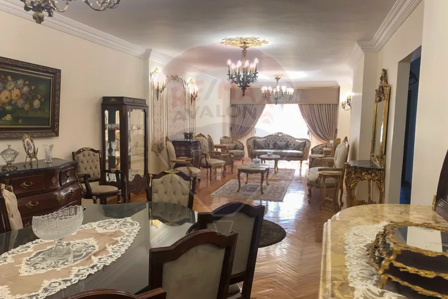 شقة للبيع 200 م سان أستيفانو ( خطوات من الفورسيزون )