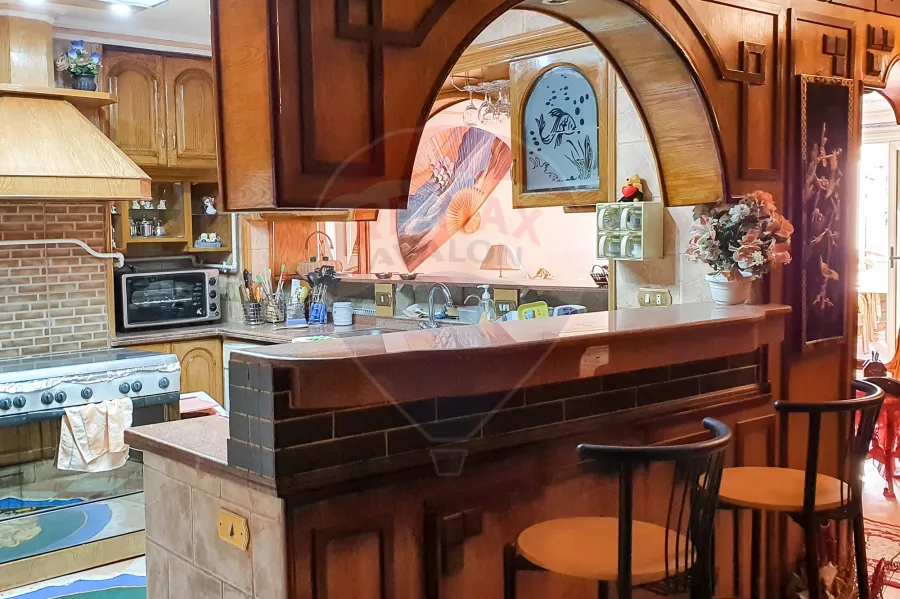 شقه للايجار المفروش 137 م سان ستيفانو (علي البحر مباشرة)